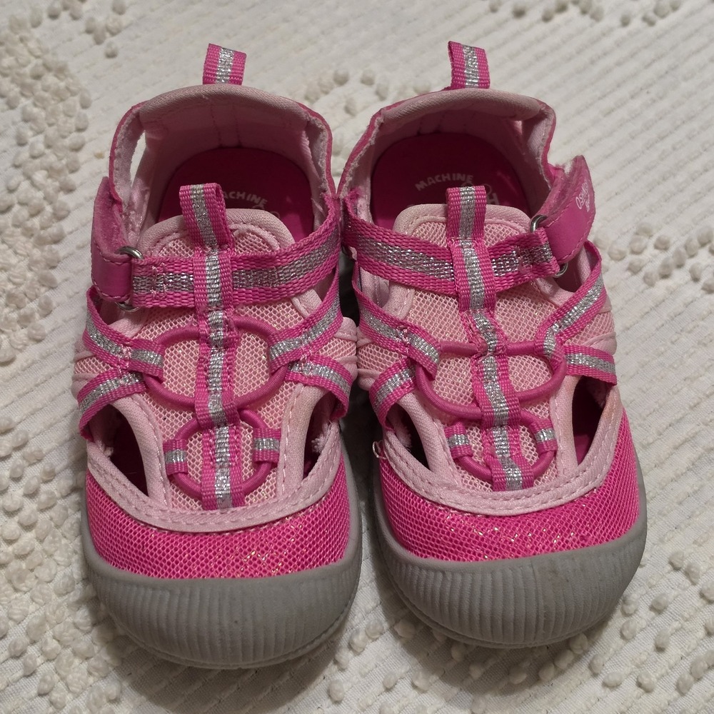 OshKosh Toddler Girls Everyplay Bump‎ Toe Sandal Size 7 M Outdoor